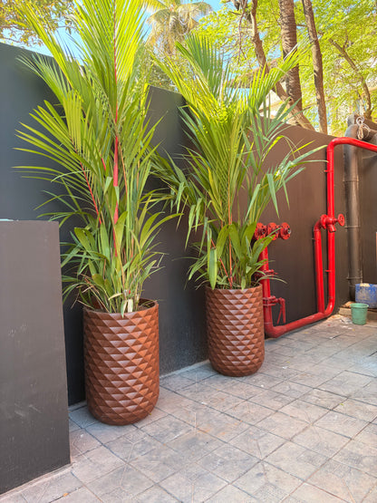 I Grandeur Lush Vintage Designer Pot