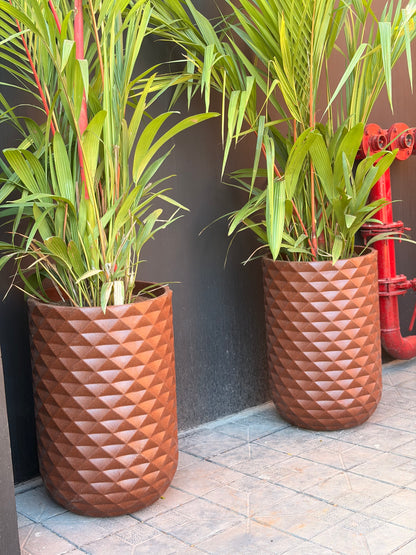 I Grandeur Lush Vintage Designer Pot